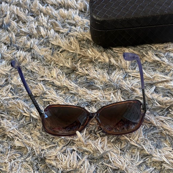 🕶️ Bottega Veneta Sunglasses with Matching Brown Leather Case🕶️ - Picture 7 of 10